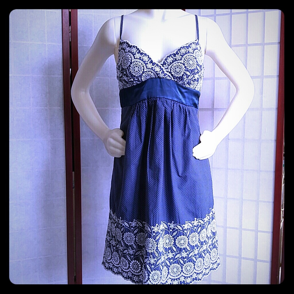 Dress 👗 - Picture 2 of 7